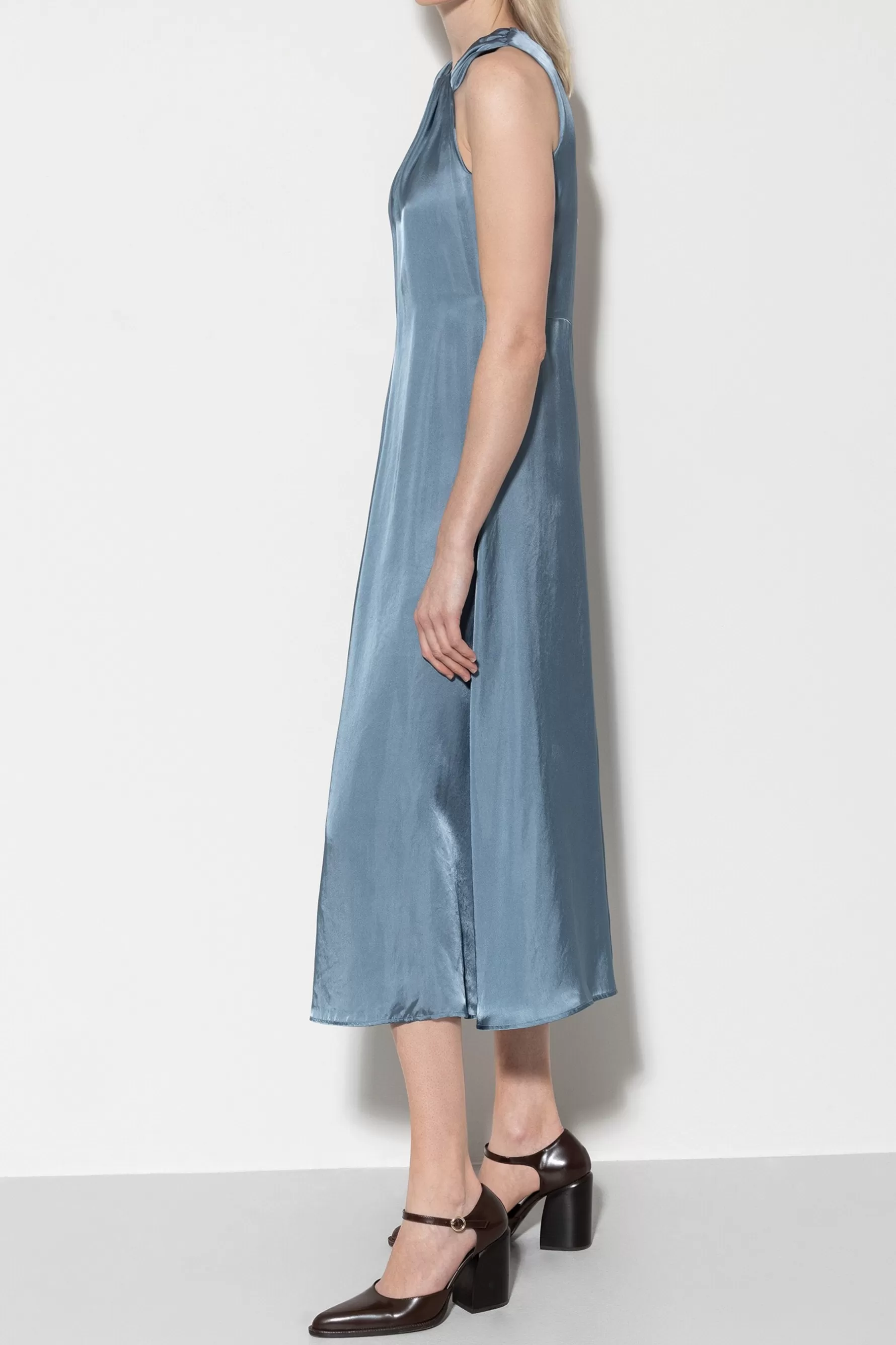 Kleider-LUISA CERANO Kleid Mit Knotendetail smoky blue